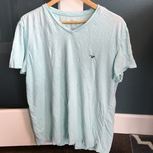 American Eagle t shirt